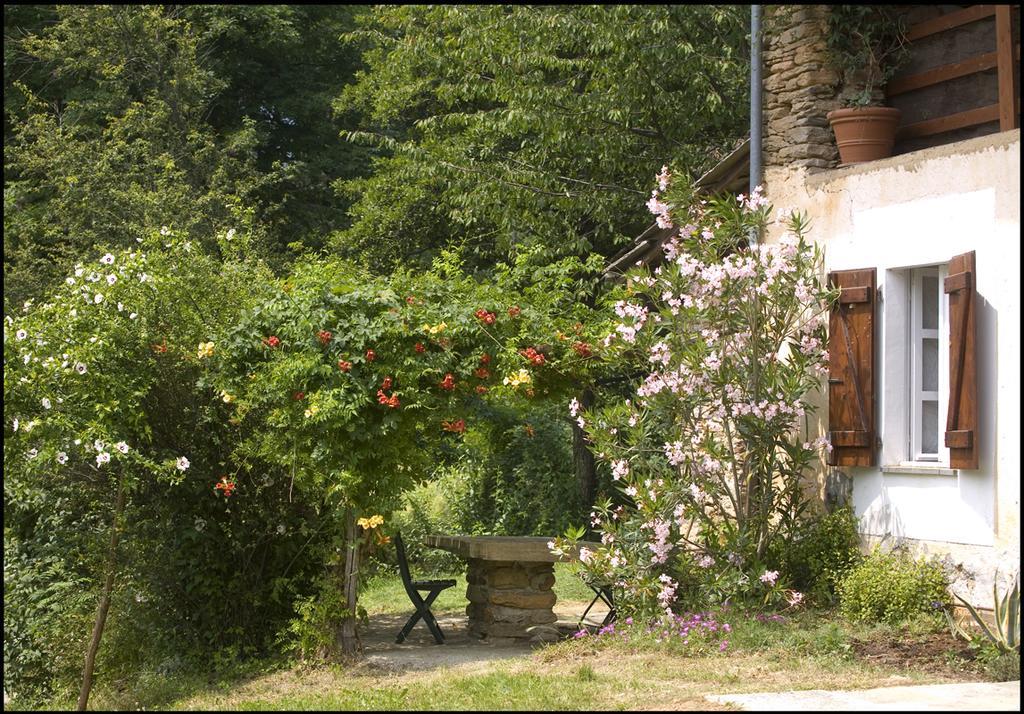 Agriturismo Famiglia Al Castello Di Bagnolo Bagnolo Piemonte Номер фото